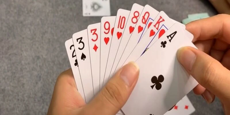 Cách đánh bài phỏm miền Bắc